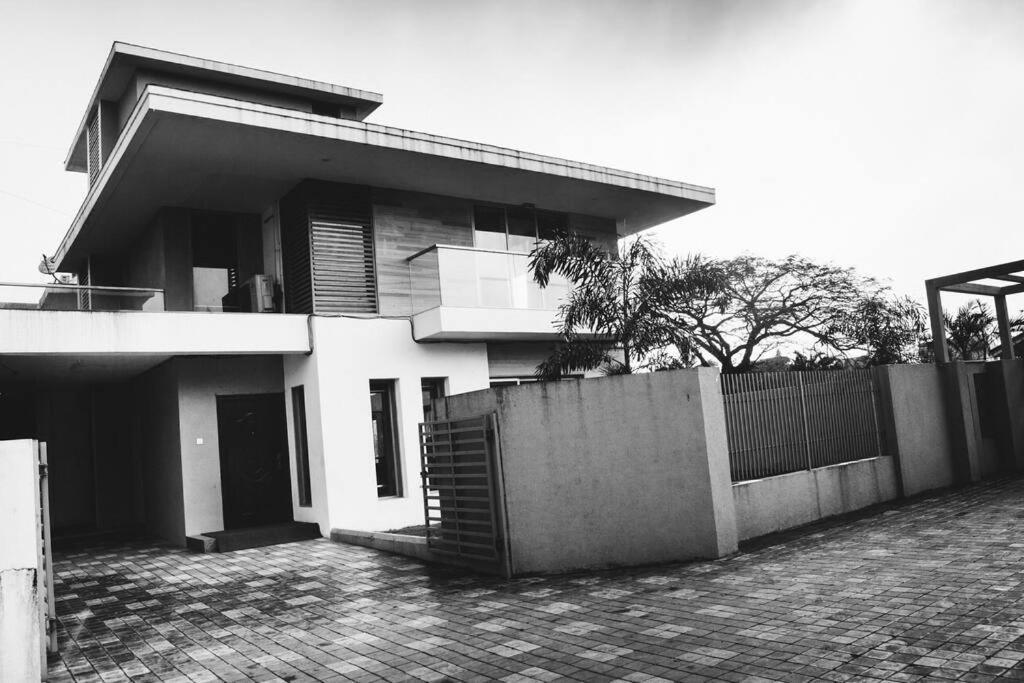 Unit 4 By Red Stone Villas Lonavala Esterno foto